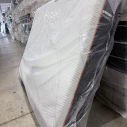 Outlet SALE💥 Queen Mattress Tempurpedic Proadapt Firm 1.0 💥DISPLAH