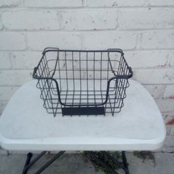 Metal Wire Storage Basket For Kitchen, Bathroom Or Closet