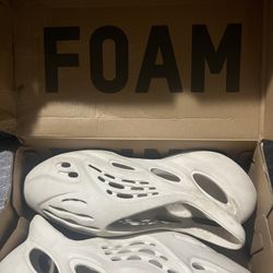 yezzy foam runner sand 