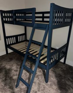 Twin-Over-Twin Bunk Bed