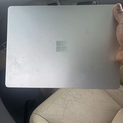 Windows Touchscreen Surface Laptop 