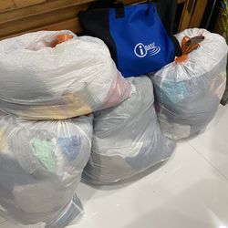 BAGS OF CLOTHES (forever 21, h&m) 150 Pieces