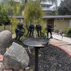 Frog Band Bird Bath