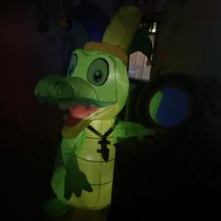 6 Ft Mardi Gras Gator