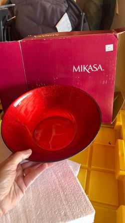Mikasa Red Bowl Christmas