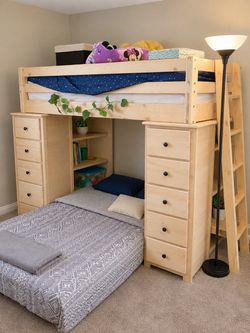 Bunk bed twin