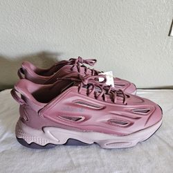 Adidas Ozweego Celox Sneakers men size Us9.5 / women size Us10.5 MAROON