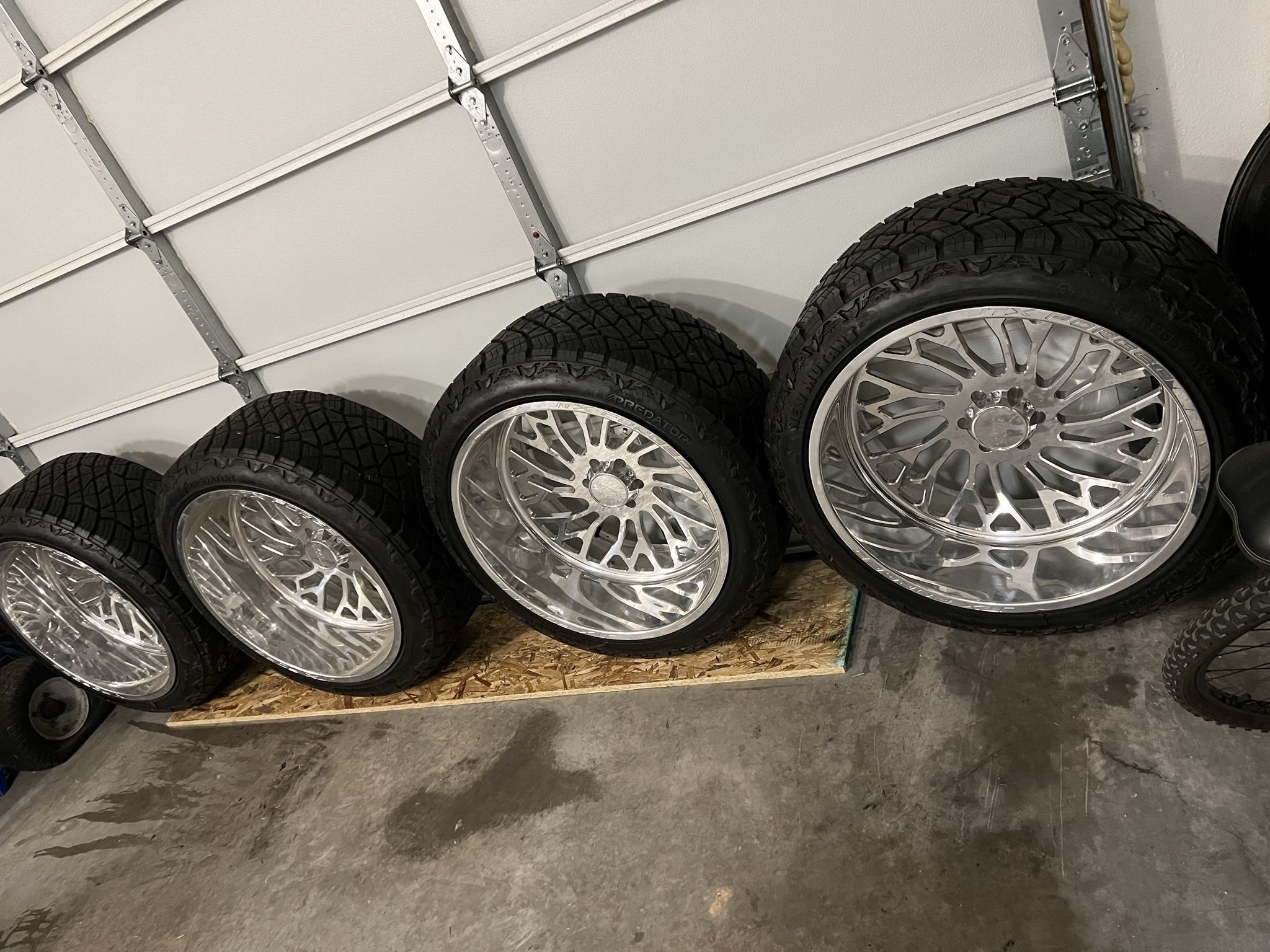 26x14 JTX Forged Lotus on 37’s