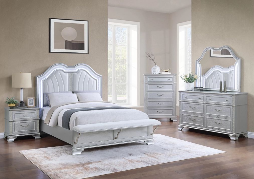 Queen Size Bedroom Set.