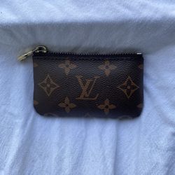 LV coin pouch 