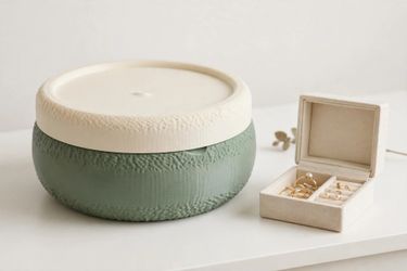 Round Storage Box with Lid 3D Printed Trinket Organizer