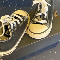 Size 9 Little Kids Converse