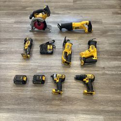 Dewalt Tools Set 