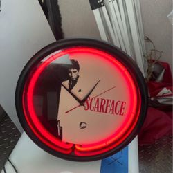 Scarface Clock
