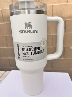 Stanley 40oz Stainless Steel H2.0 Flowstate Quencher Tumbler Taupe