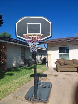 Basketball goal