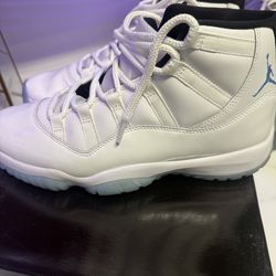 Jordan 11 legend blue size 10