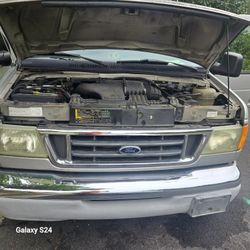 2004 FORD E350 PARTS VAN