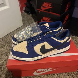 nike dunks 