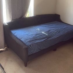 Twin Sofa Style Day Bed