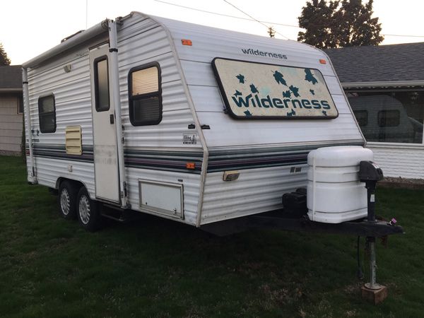 19 ft wilderness travel trailer