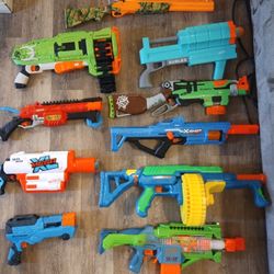 Nerf Guns And Bullets  All For $60