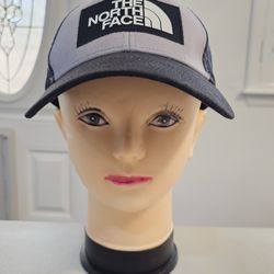 The North Face Mudder Trucker Hat Mesh Black and Grey TNF Adjustable Strap Cap