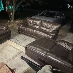 Power Reclining Couch Set
