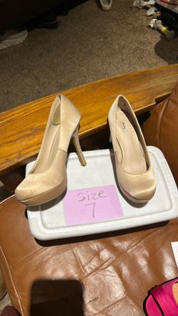 Beige high hills hardly used