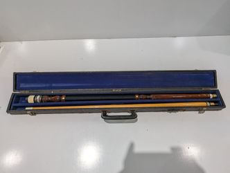 Vintage Two Piece Pool Cue With Yanez Custom Case Co. Hard Carrying Case USA