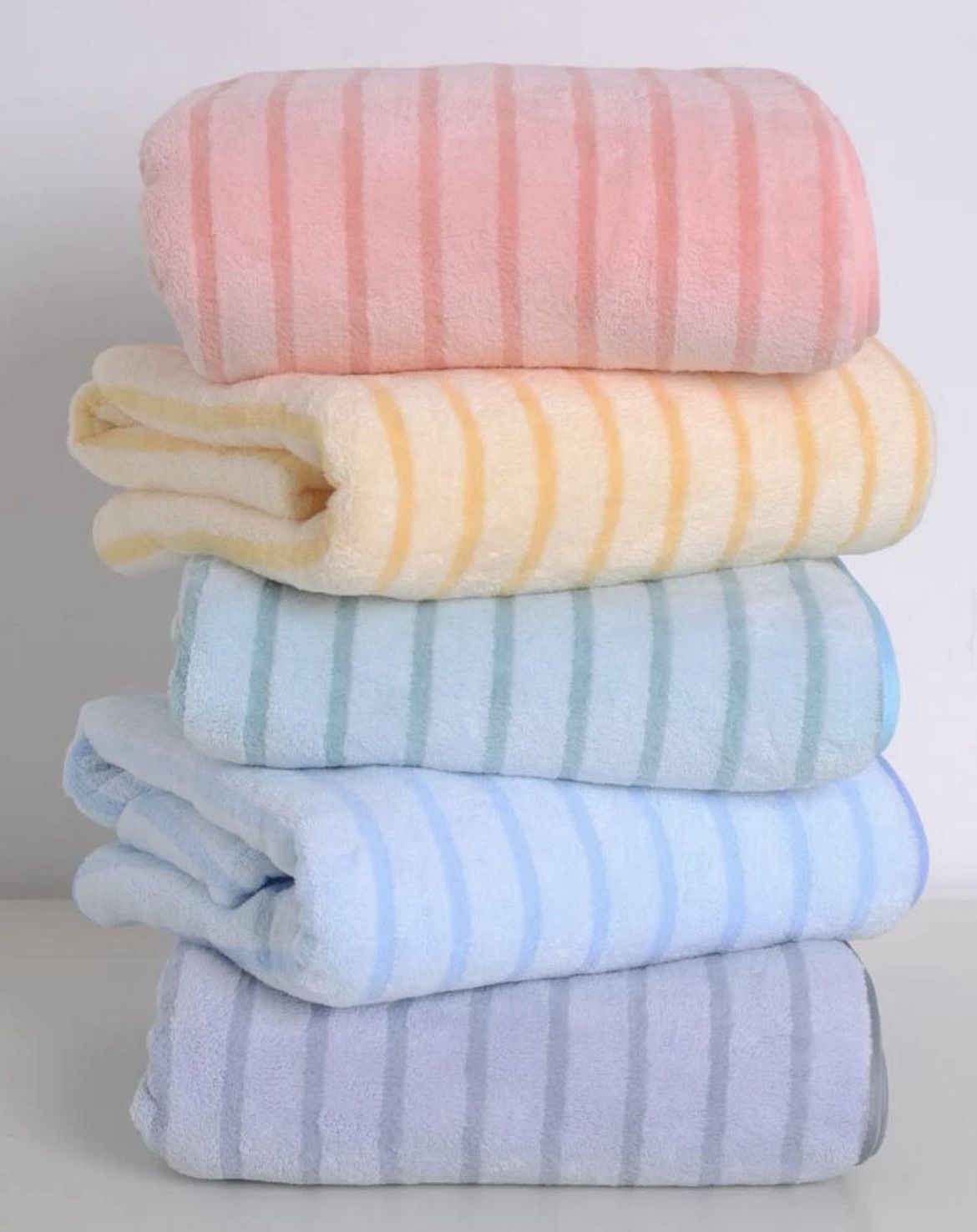Striped Pattern Absorbent Towel, Bath Towel, Oblong Towel