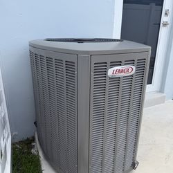 Condensadora Lennox 3 Ton R-410-A Alta Efficiency 