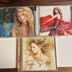 Taylor Swift CDs 