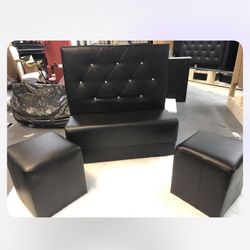 Siting Area Bench And Stools