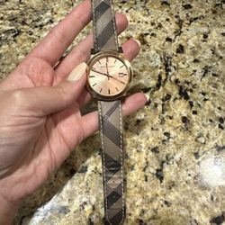 Burberry watch - FOR SALE