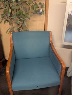 Mid-Century Wood Frame Guest Chair – Teal Upholstery