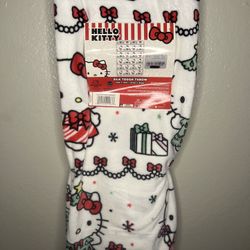 Hello Kitty Christmas Blanket