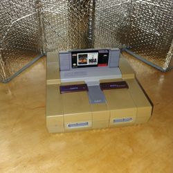 Super Nintendo SNES Game Console And Game Cartridge Video Game Entertainment System 