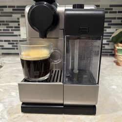 Nespresso Lattissima “Touch” Espresso & Coffee Machine With Milk Frother 
