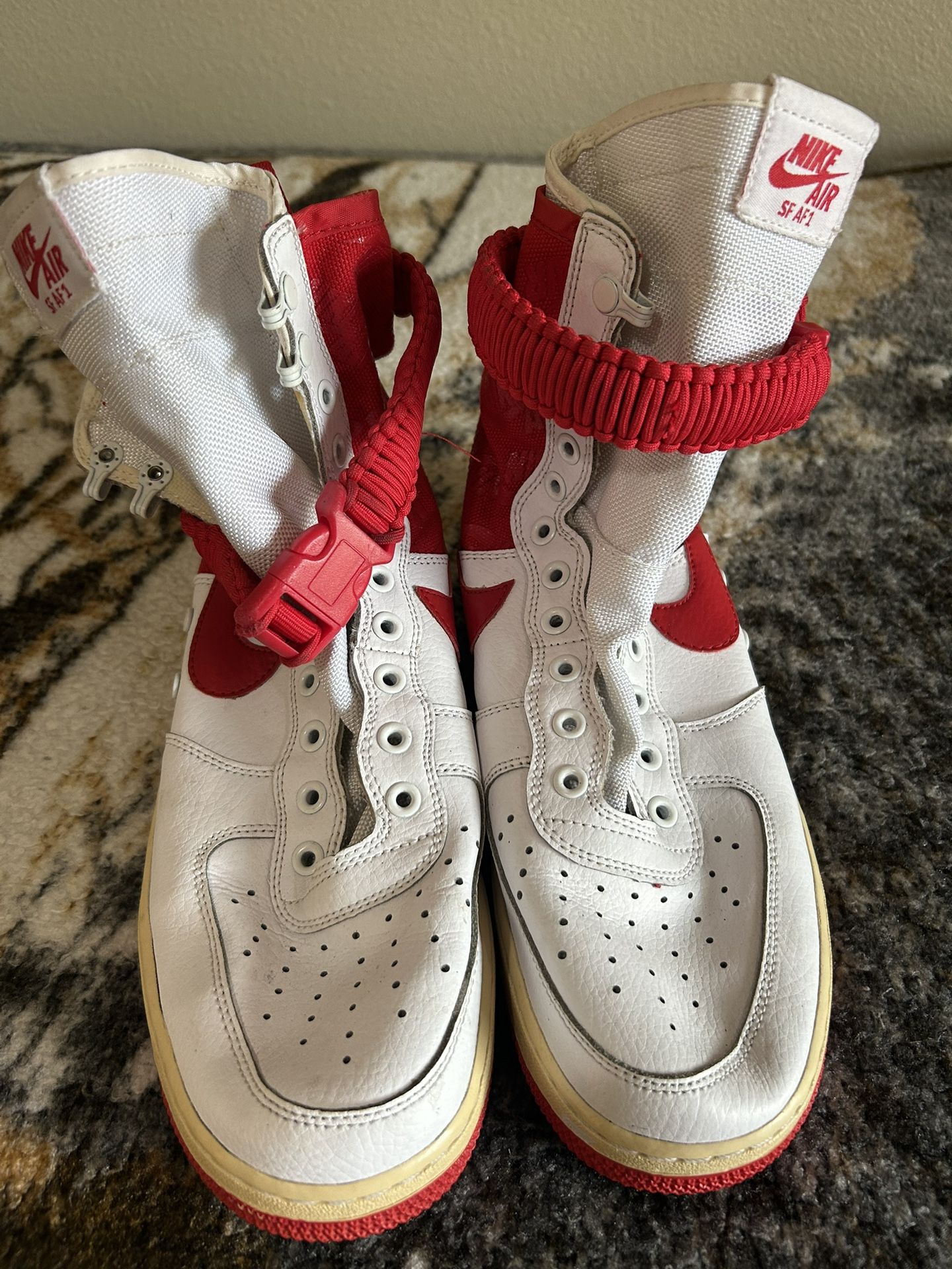 NIKE SF AIR FORCE 1 HIGH WHITE UNIVERSITY RED WHITE MENs SHOES 9.5 2017 AR1955-100