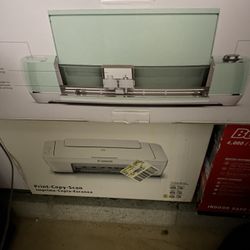 Vinyl Cutter/w Cannon Printer