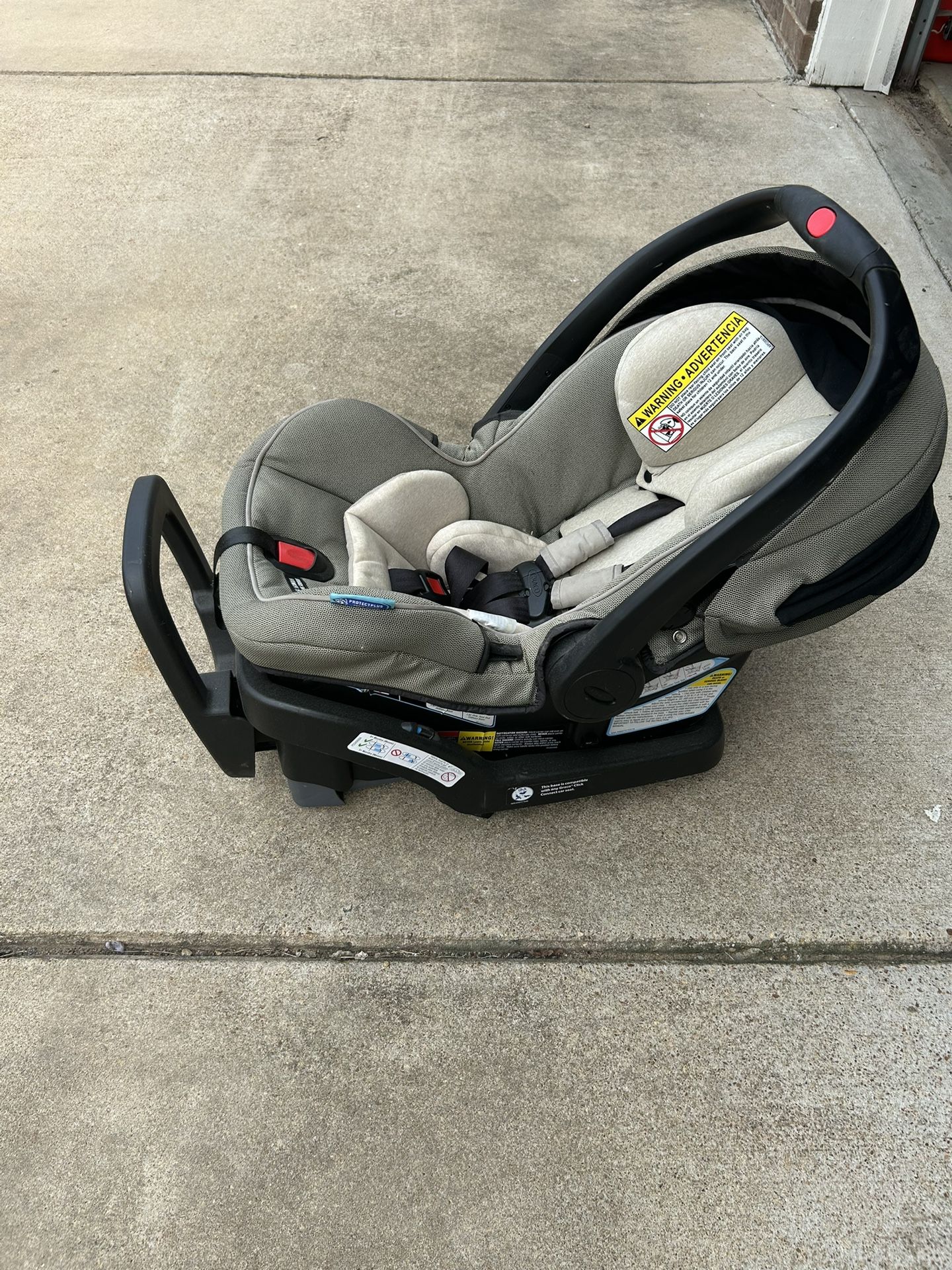 Graco Infant Seat and Base