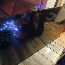 85" Hisence Qled Smart Tv With Cracked Screen 