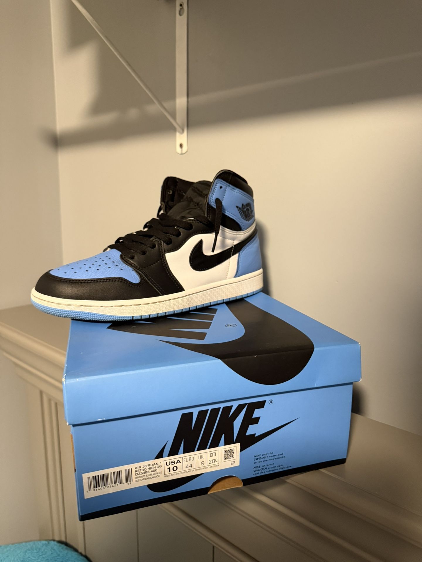 Jordan 1 Unc