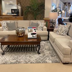 5 Piece Sofa With Tables 