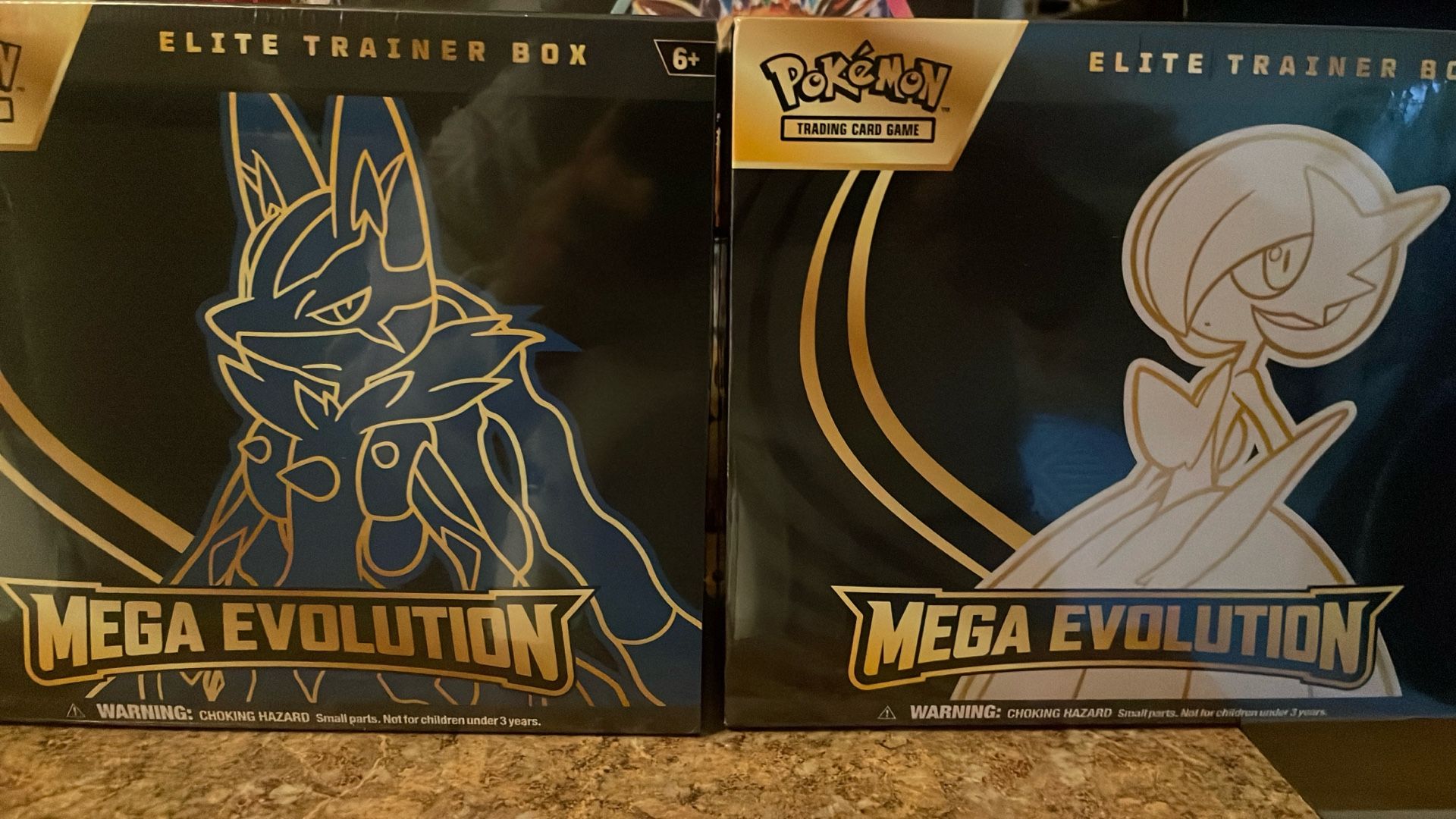 Mega Evolution Elite Trainer Box - Mega Gardevoir & Pokémon TCG: Mega Evolution Elite Trainer Box - Mega Lucario