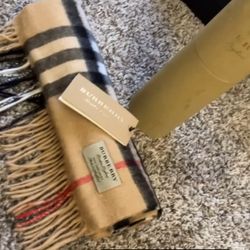 Burberry Check Cashmere Scarf 