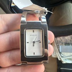 Women’s Gucci Watch 