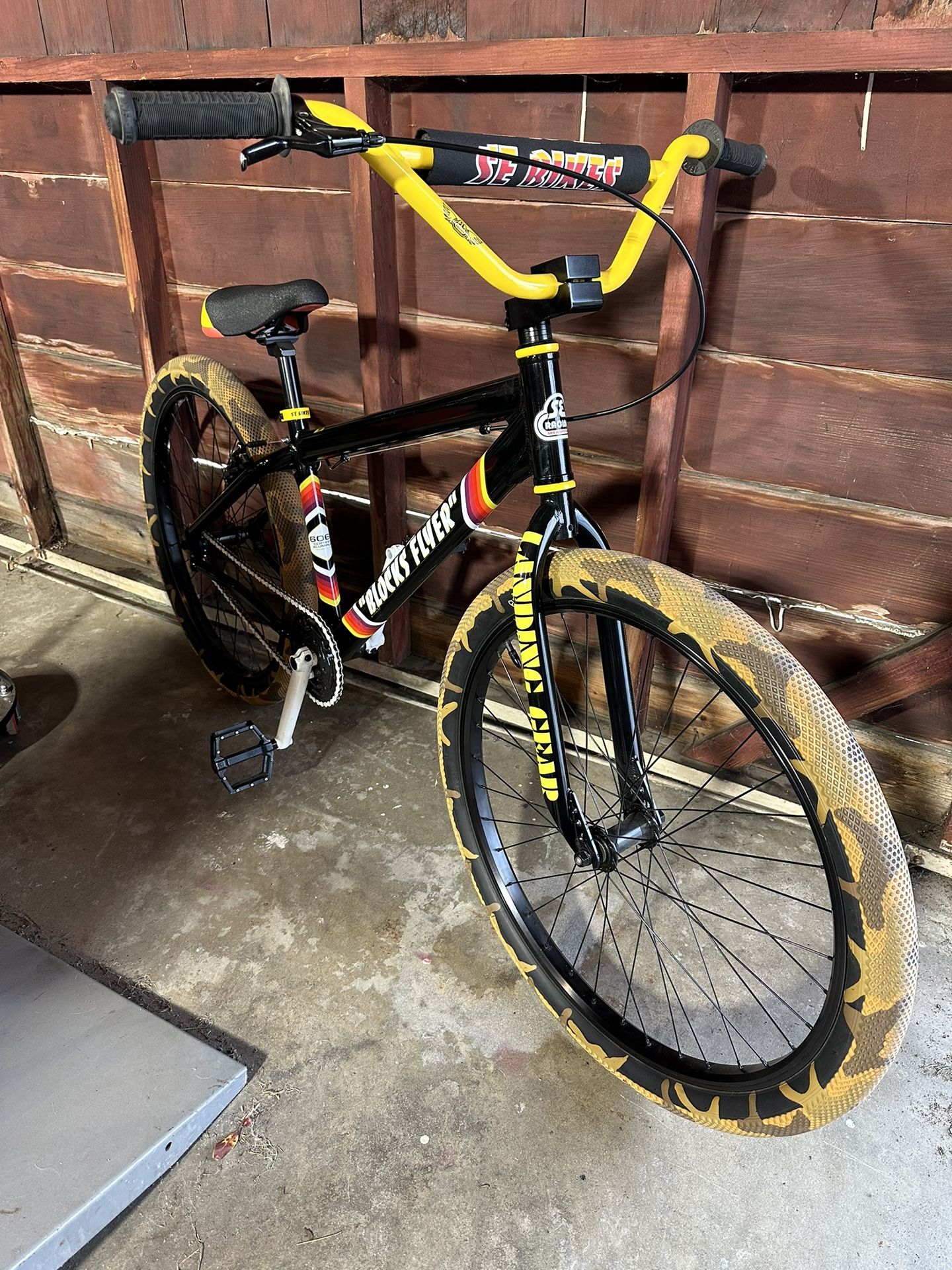 SE Bikes Blocks Flyer for Sale in Bellflower, CA OfferUp