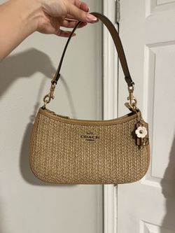 Straw Teri Shoulder Bag with Charm